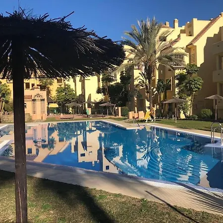Duquesa 2 Bed With Sea And Golf Views And 5 Pools 아파트 *