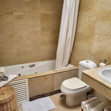 Apartment Duquesa 2 Bed With Sea And Golf Views And 5 Pools