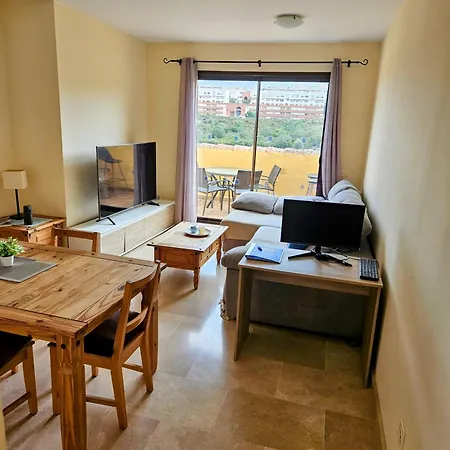 Duquesa 2 Bed With Sea And Golf Views And 5 Pools *